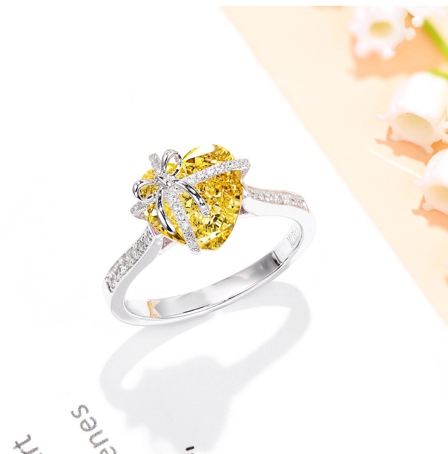 Fairy Luxury Heart Bow Ring For Women, Argyle Diamond Style, Yellow Zircon & High Carbon Diamond, High-end Designer Sense