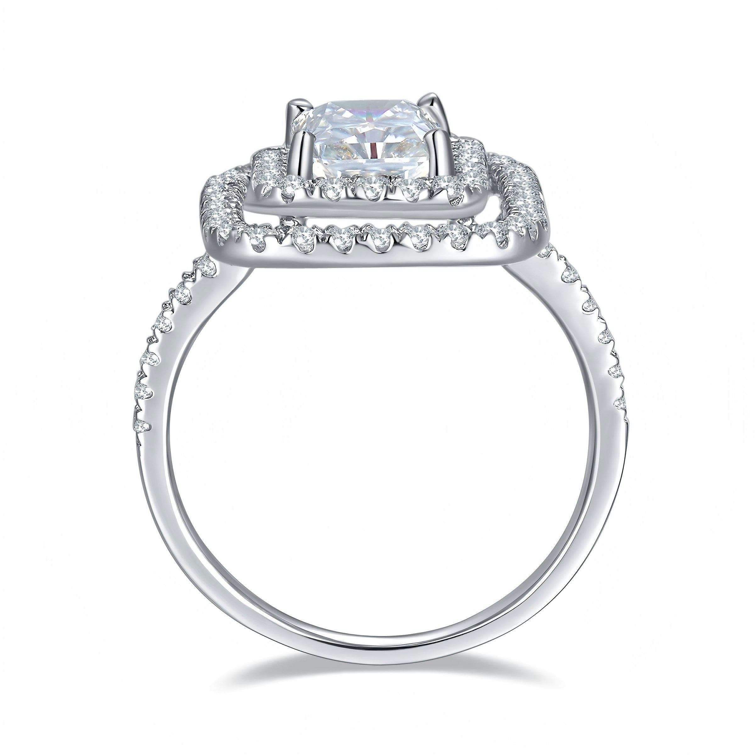 Un anello in argento S925 lussuoso, alla moda e di tendenza