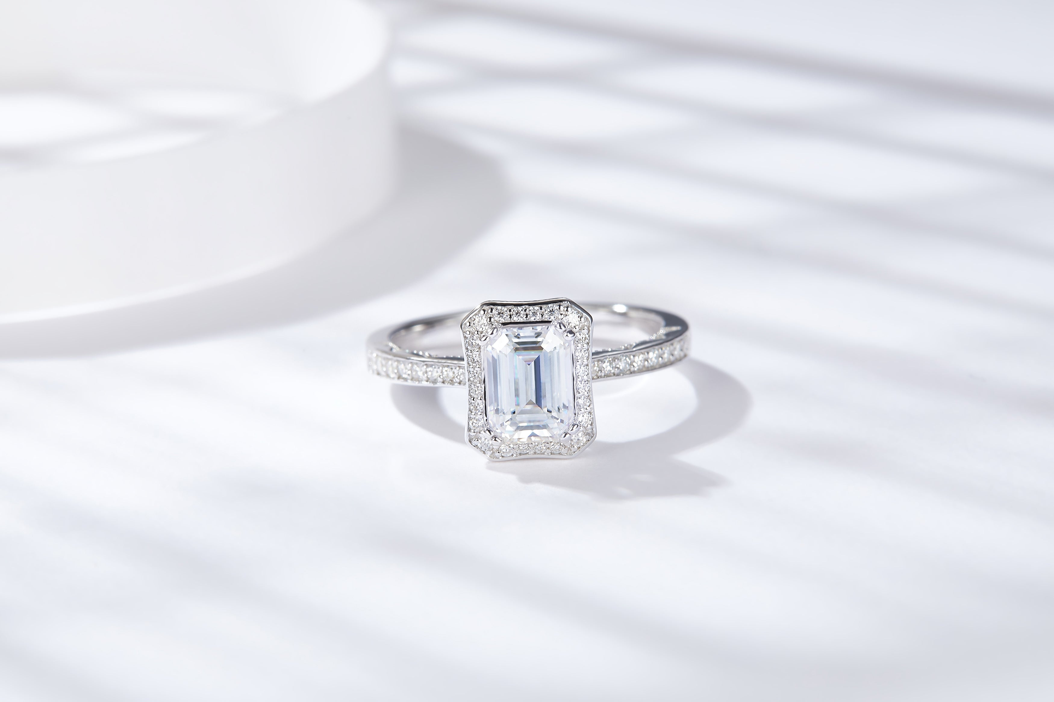 anello di lusso,  di alta qualità, argento S925 con placcatura in platino.