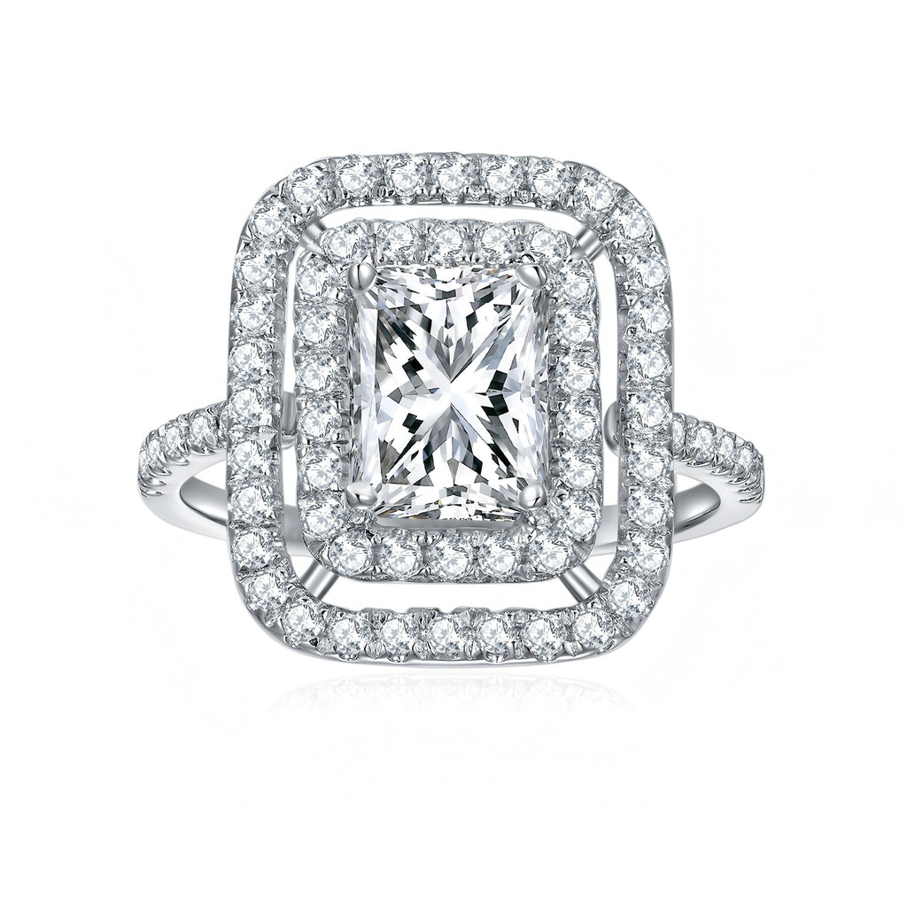 Un anello in argento S925 lussuoso, alla moda e di tendenza