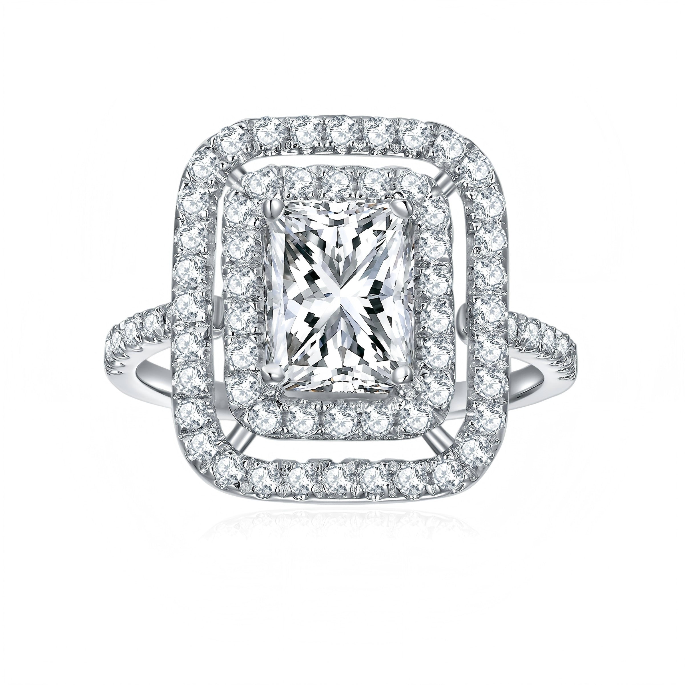 Un anello in argento S925 lussuoso, alla moda e di tendenza