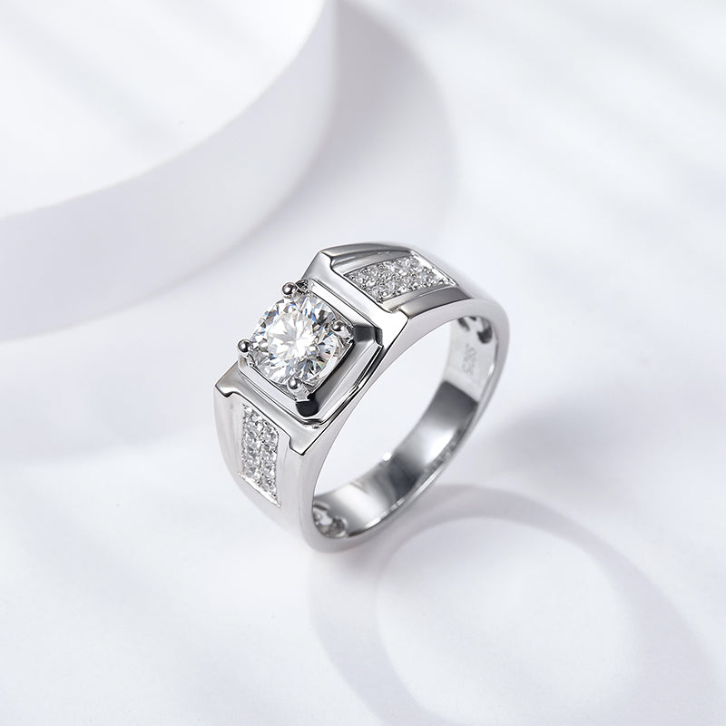 Un anello in argento da 1 carato, lussuoso,S925